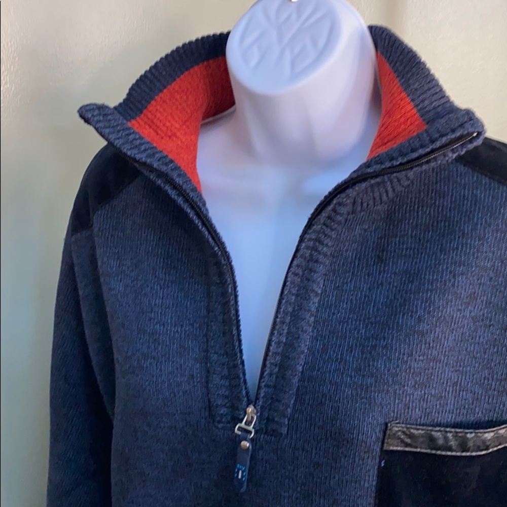 Sweater - Picture 10 of 11